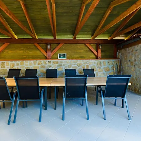 Gonar 300 Rab * Supetarska Draga