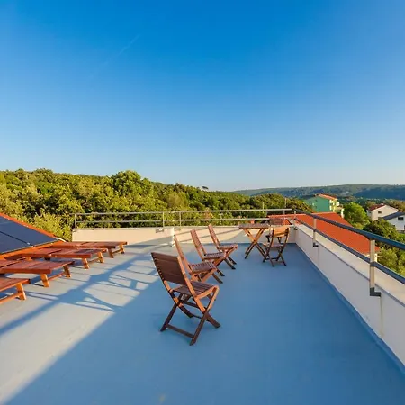 Gonar 300 Rab Apartment Supetarska Draga