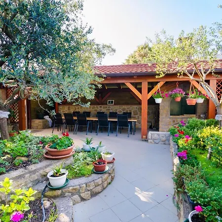 Apartman Gonar 300 Rab *