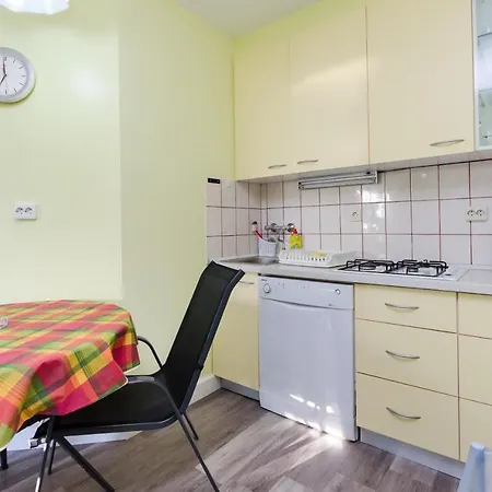 Apartament Gonar 300 Rab *